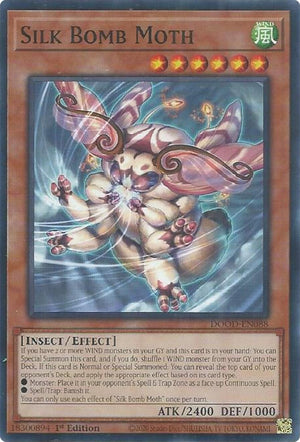 Silk Bomb Moth (DOOD-EN088)